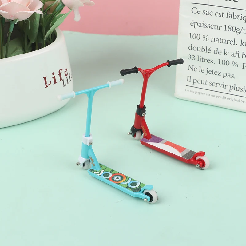 미니 스케이트보드 손가락 장난감, 손가락 스쿠터 모델, 스케이트보드 키트, 어린이용 인터랙티브 장난감, 인형 집 액세서리, 1 개