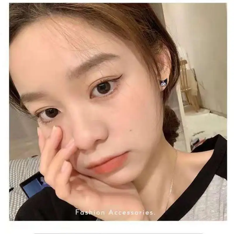 산리오 이어 스터드 귀여운 쿠로미, 귀여운 아름다움, S925 실버 바늘 패션, 저자극성 쥬얼리, 심플 귀걸이, 소녀 선물