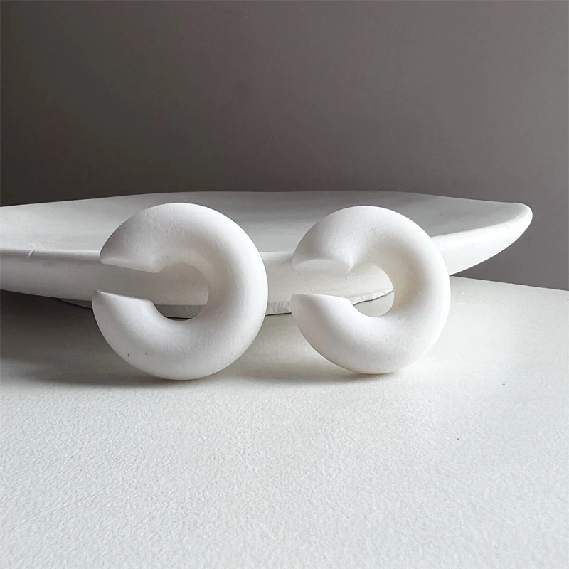 여성용 심플한 원형 클립 귀걸이, C자형 아크릴, 레드, 블루, 블랙, 핑크, 피어싱 연골 없음, 경량 이어 커프, 1 쌍