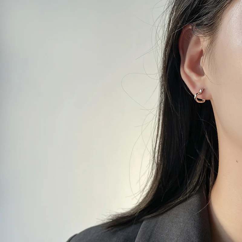 MC 925 실버 하트 허기 귀걸이 후프 여성용, S925 스털링 플라타 이어링, 독창적인 독특한 하트 펜디엔트, 2021 핫 세일