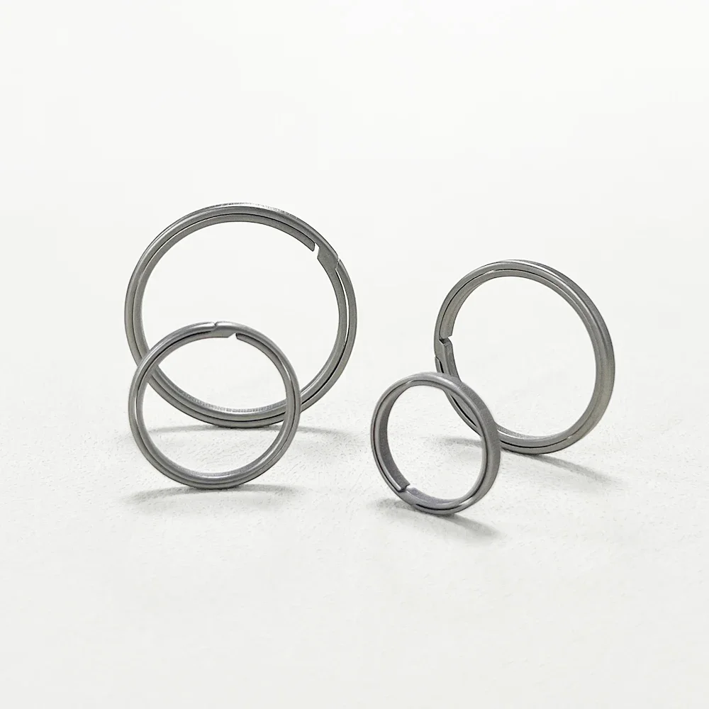 티타늄 합금 키링 버클 펜던트, 초경량 남성용 자동차 키체인, 창의력 선물, 열쇠 고리 공예