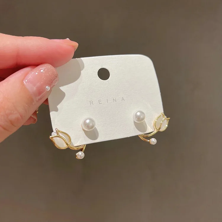 여성을 위한 새로운 라이트 럭셔리 크리스탈 플라워 스터드 귀걸이, 패션 크리스탈 모조 진주 달콤한 귀걸이 소녀 쥬얼리