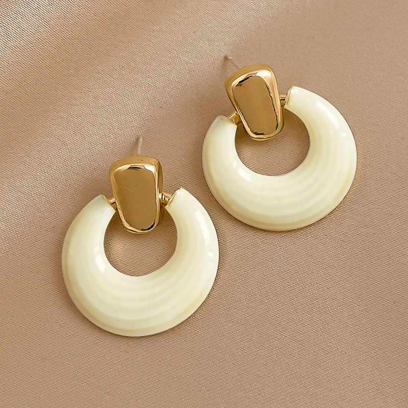 새로운 레트로 심플 기하학 원형 스터드 귀걸이, 여성 럭셔리 품질 보석 피어싱 귀 액세서리 귀걸이 트렌드