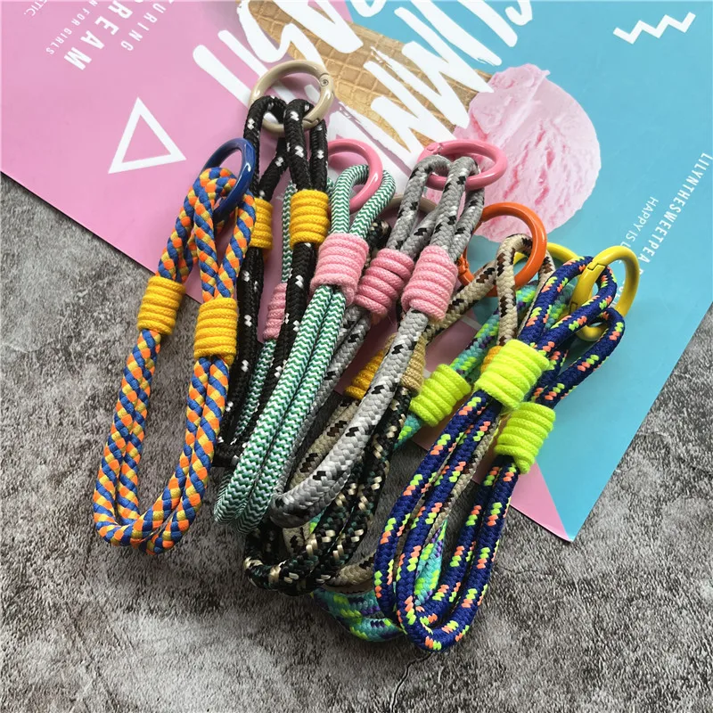 코튼 스레드 랜야드 컬러 키 체인 금속 키 링, 자동차 액세서리, 절묘한 행잉 장식품, 가방 장식 선물