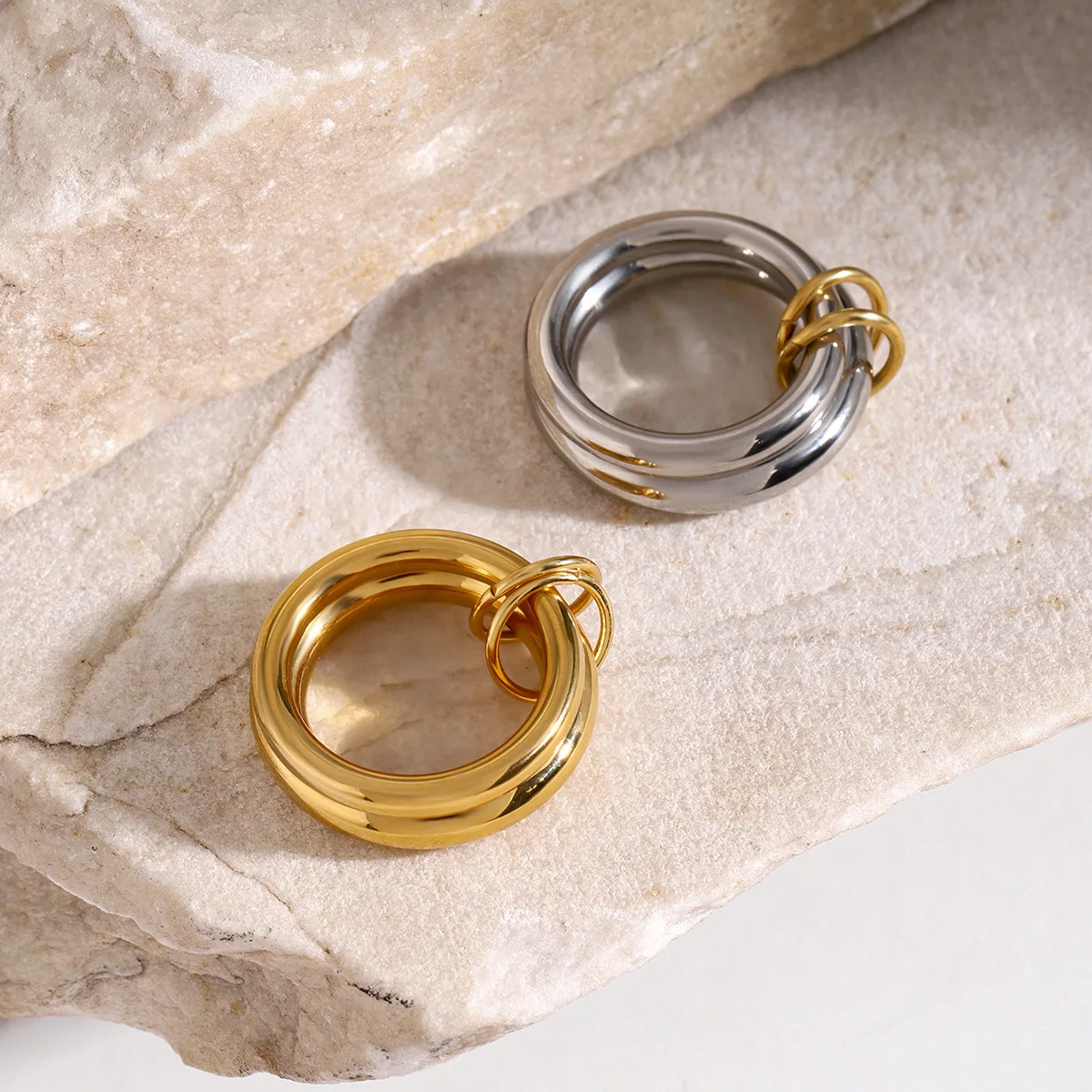 LATS 여성을위한 독특한 디자인 스테인레스 스틸 중공 불규칙한 기하학 반지 방수 황금 패션 2025 매력 쥬얼리