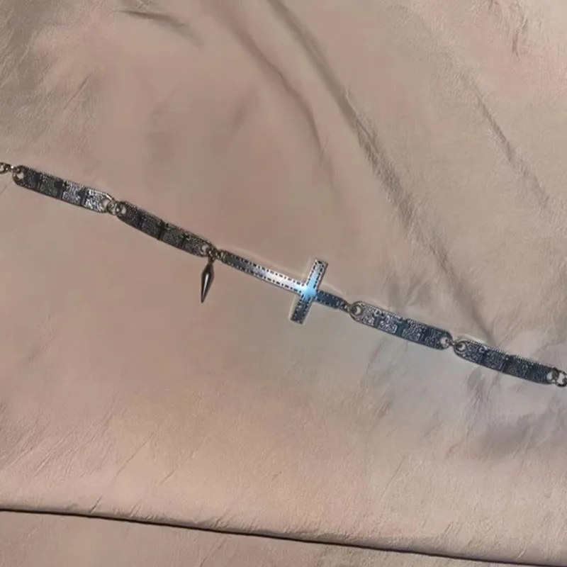 펑크 쥬얼리 스플 라이스 크로스 리벳 목걸이 그런지 락 쿨 액세서리 쿨 목걸이 여성 고스 한국 패션 초커