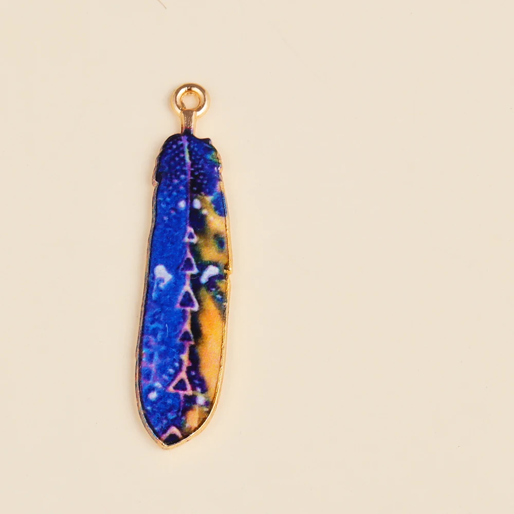 10Pcs 보헤미안 민족 스타일의 매력 여성을위한 다채로운 에나멜 깃털 합금 펜던트 DIY 귀걸이 쥬얼리 공예 합금 Accessorie