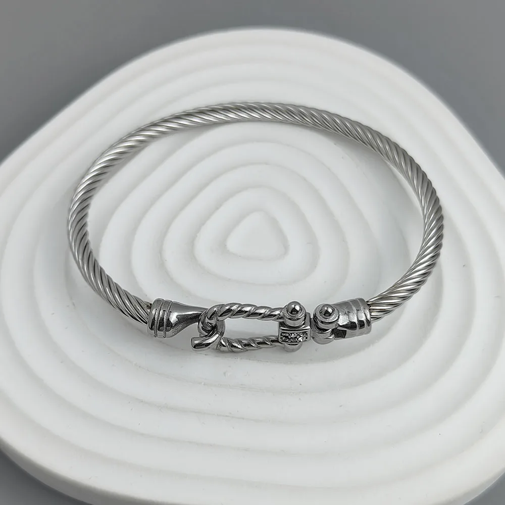 새로운 강철 와이어 버튼 패턴 말굽 금도금 스테인레스 스틸 팔찌 18K, 고품질 방수 커플 팔찌, 아내