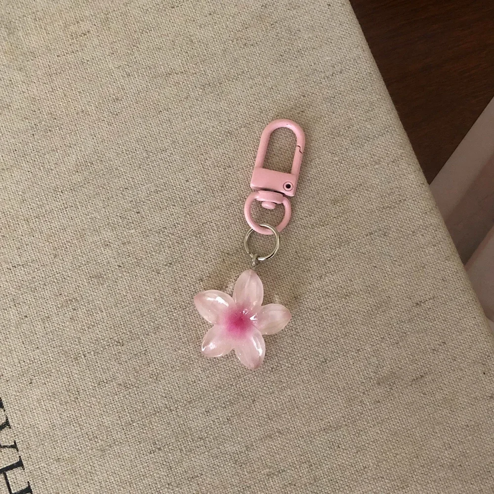 귀엽고 다채로운 젤리 플라워 키 체인, 컬러 DIY 플라워, 귀여운 키 체인 펜던트, 학생 및 여아용 송진 가방 펜던트, 열쇠 고리 쥬얼리