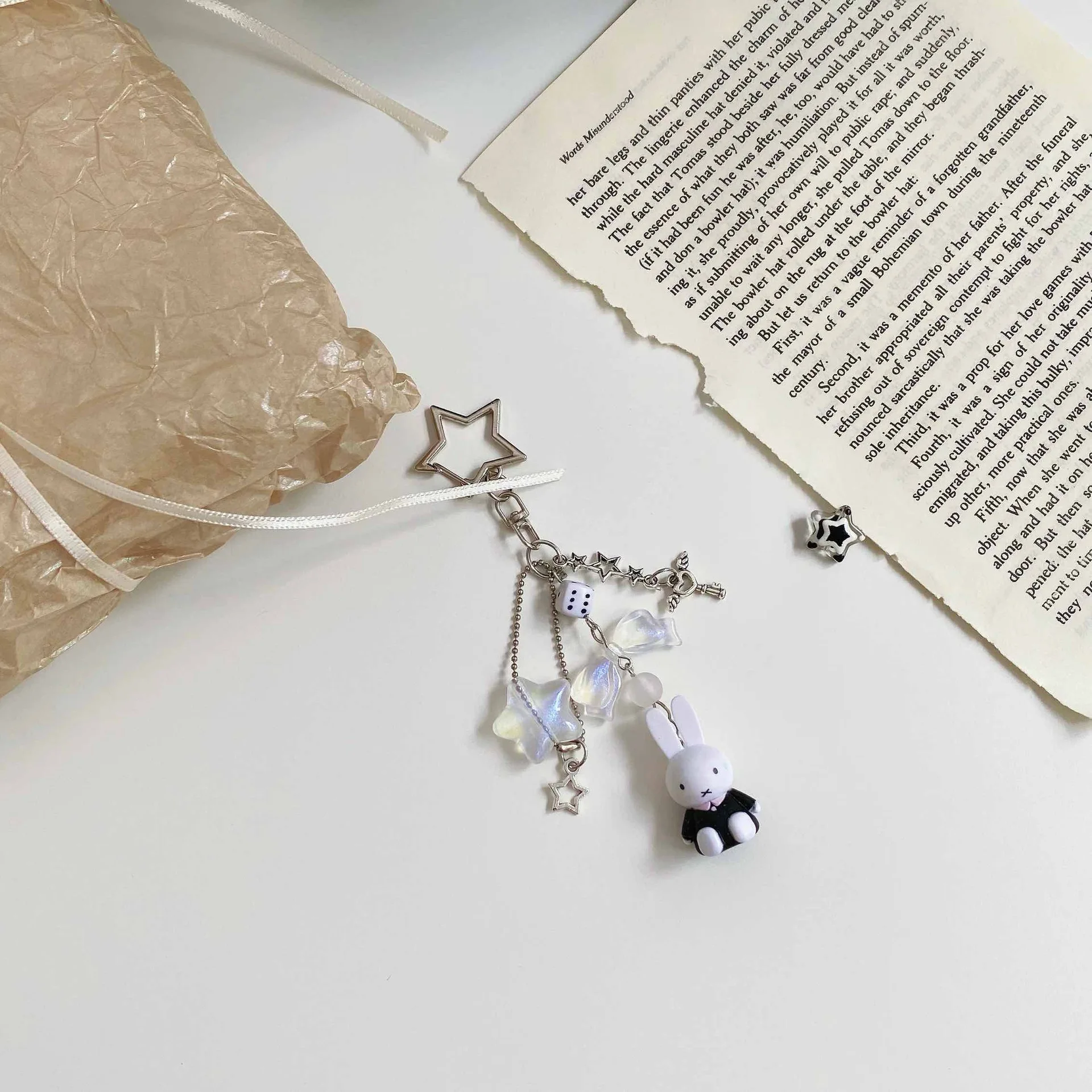 Kawaii Miffy 만화 아트 레트로 키 체인 Kawaii 가방 펜던트 Y2K 스파이스 소녀 스타일 펑크 스타일 크리스마스 선물 장난감 소녀 소년