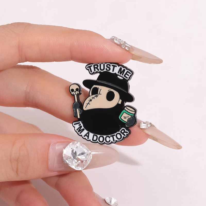 전염병 의사 에나멜 핀 나를 믿으십시오 나는 의사입니다 펑크 부리 얼굴 동물 브로치 옷깃 배지 할로윈 보석 친구를위한 선물