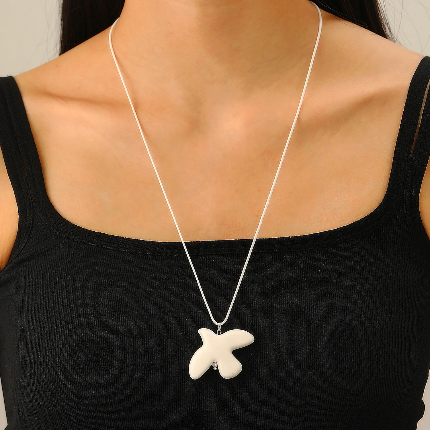 여성을위한 LATS 패션 화이트 세라믹 평화 비둘기 목걸이 빈티지 기하학 라운드 후프 귀걸이 쥬얼리 선물