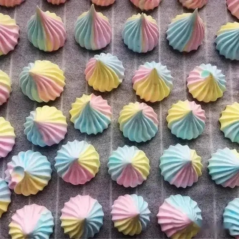 8pcs 파이프 노즐 세트 스테인레스 스틸 아이싱 노즐 크림 케이크 파이프 팁 디저트 비스킷 컵 케이크 주방 액세서리