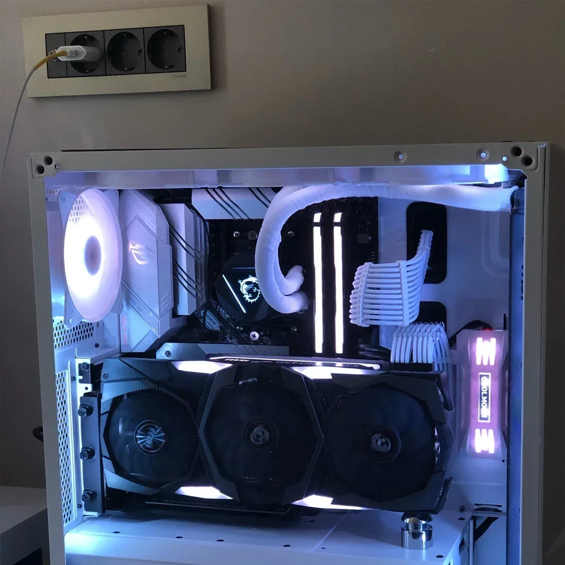 자체 폐쇄 PET 확장형 편조 슬리브 절연 랩, 자체 폐쇄 슬리브 케이블 보호기, 자체 폐쇄 케이블 정리함, 1 m, 2 m, 5m