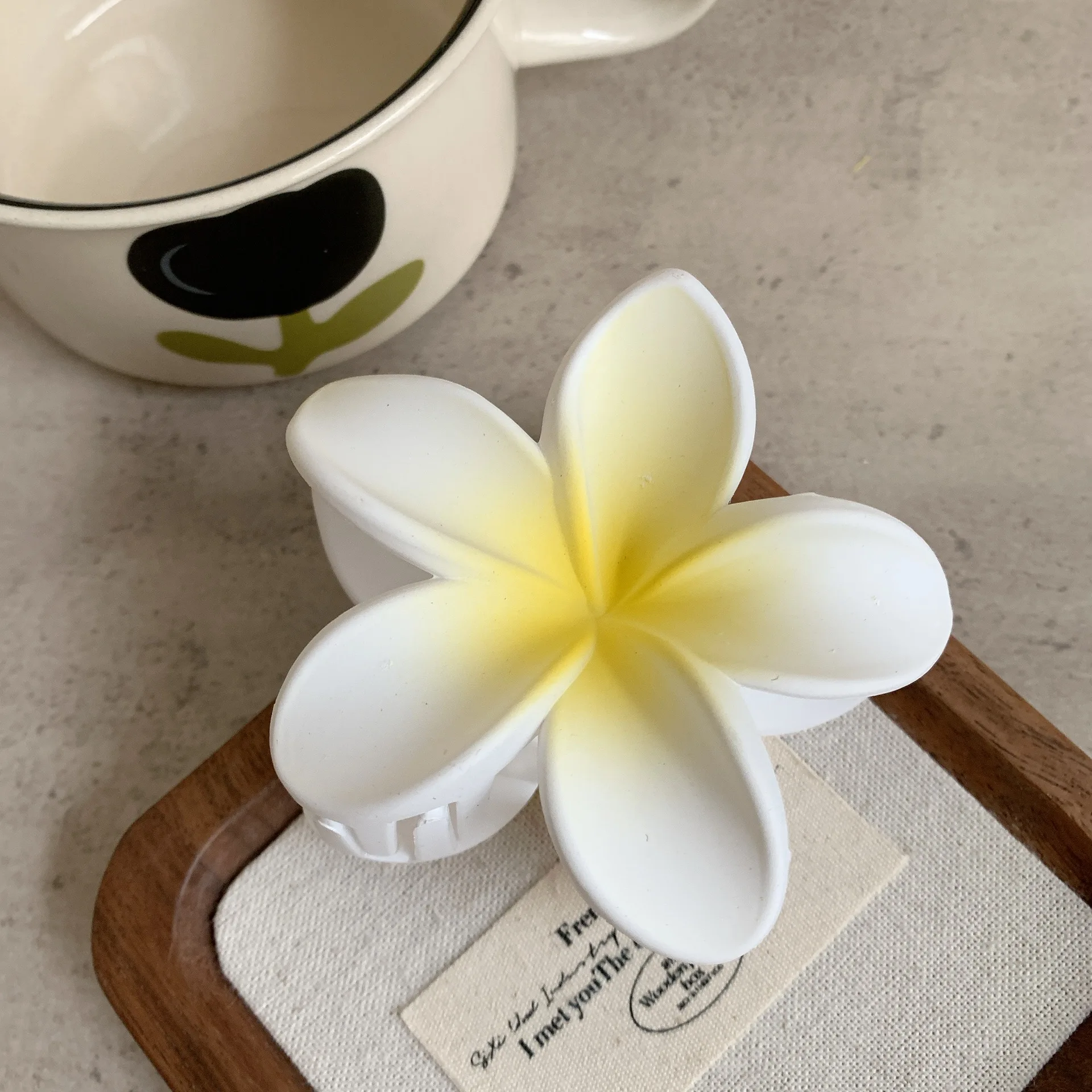 패션 서리로 덥은 계란 꽃 머리 발톱 클립 상어 머리핀 바레트 포니 테일 홀더 여름 해변 머리 글램 헤드 액세서리 여성