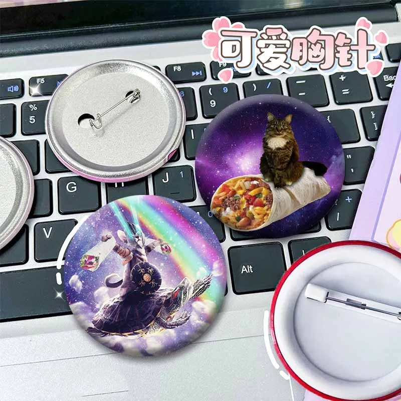 재미 있은 무지개 외계인 고양이 에나멜 핀 의류 가방 액세서리 브로치 만화 공상 과학 배지 쥬얼리 어린이 친구를위한 선물