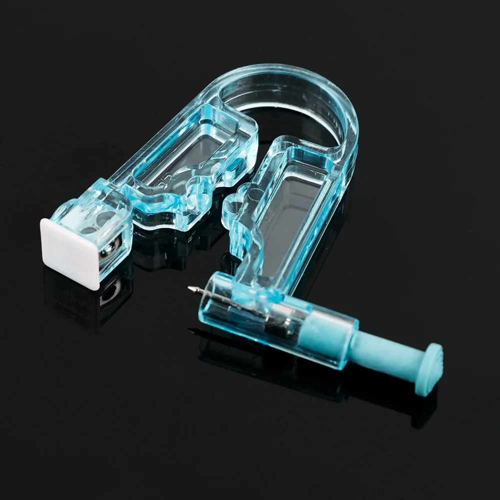 50PCS 일회용 무균 귀 피어싱 건 키트 무균 건강한 안전 코 귀걸이 피어싱 도구 기계 귀 스터드 바디 쥬얼리