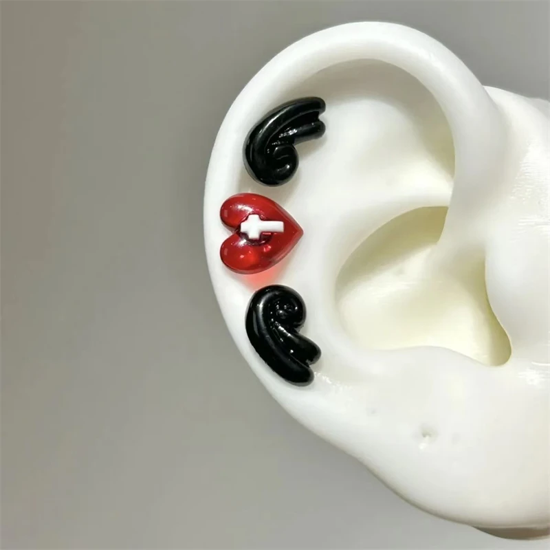 달콤한 천사의 날개 스테인레스 스틸 귀 뼈 손톱 여성을위한 귀여운 아크릴 러브 하트 크로스 귀걸이 바디 펑크 액세서리