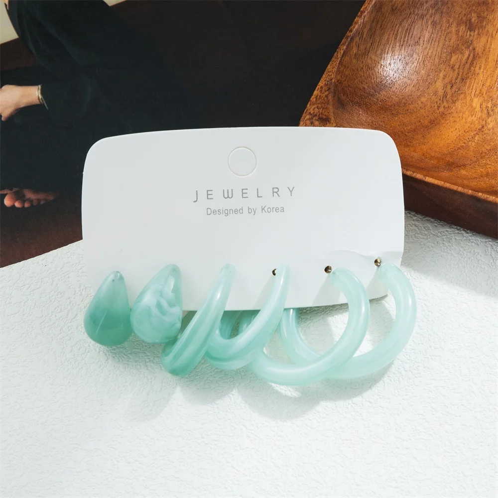 트렌디 한 아크릴 기하학 후프 귀걸이 여성을위한 설정 빈티지 보헤미아 다채로운 아크릴 C 자형 귀걸이 패션 쥬얼리 선물