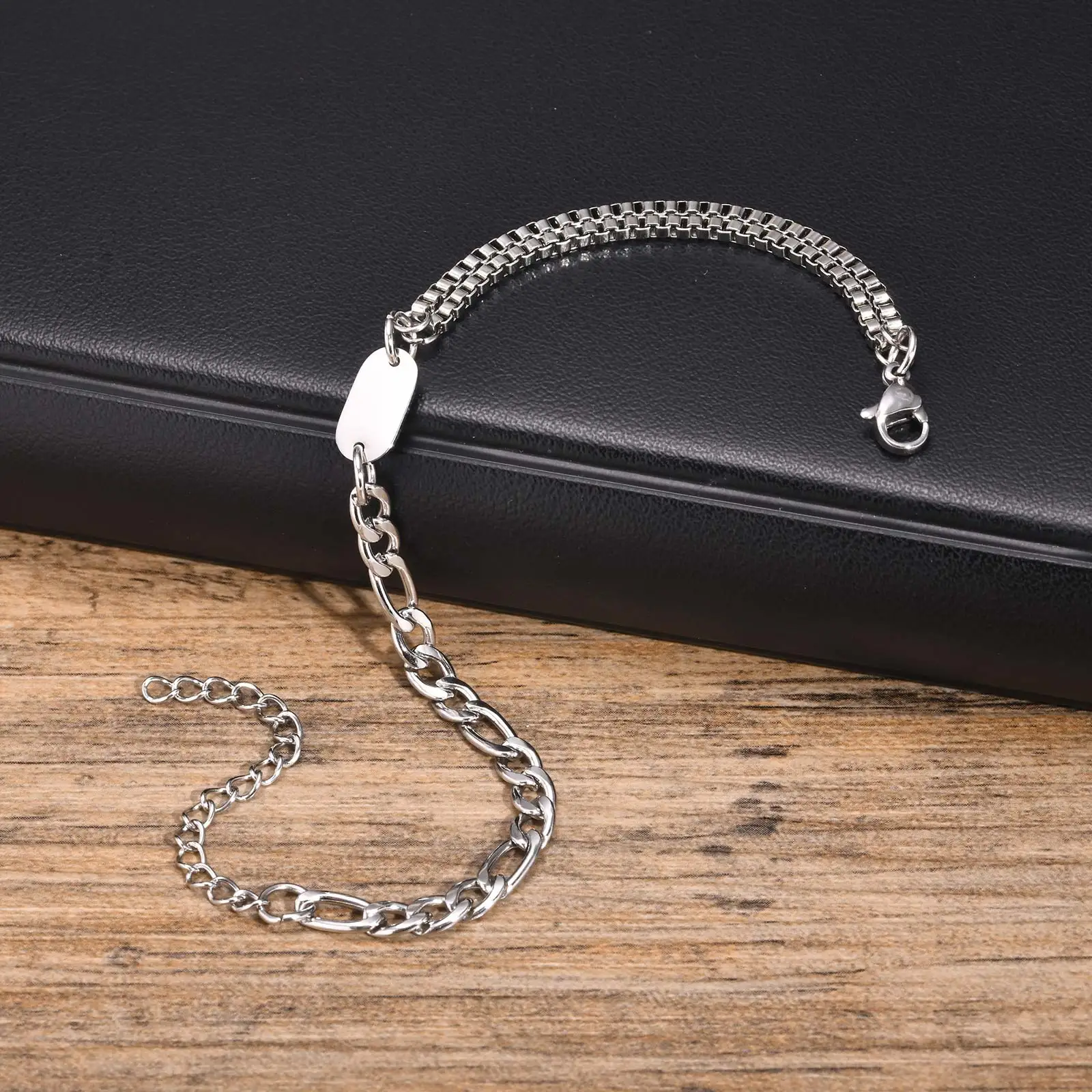 Vnox 남녀공용 A-Z 이니셜 팔찌, 피가로 체인, 이중 레이어 박스 링크 체인 팔찌, 그분의 이름 선물