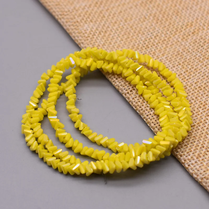 DIY 귀걸이 목걸이 제작용 삼각형 크리스탈 비즈, 느슨한 크리스탈 유리 비즈, 45 색 고품질, 4mm, 130 개