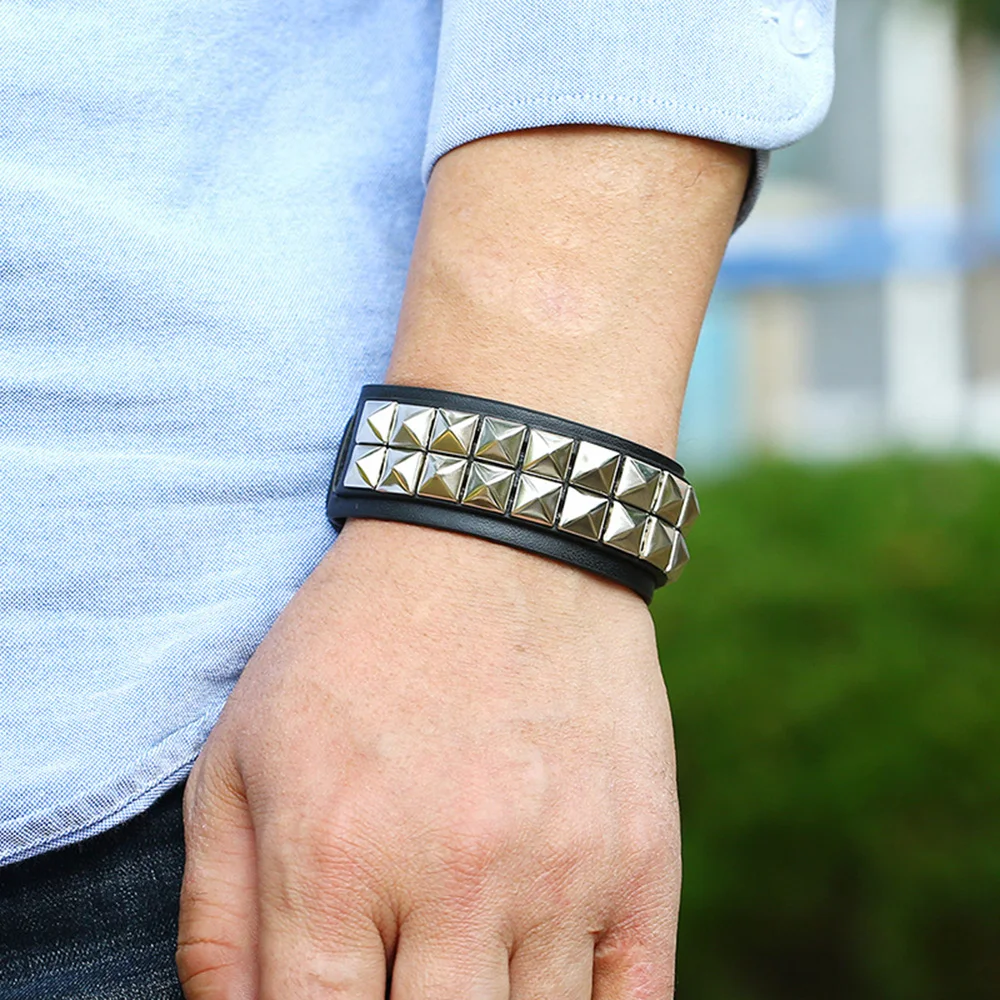 블랙 가죽 고스 스퀘어 와셔 리벳 팔찌 커프 팔찌 고딕 펑크 팔찌 완장 남성 여성을위한