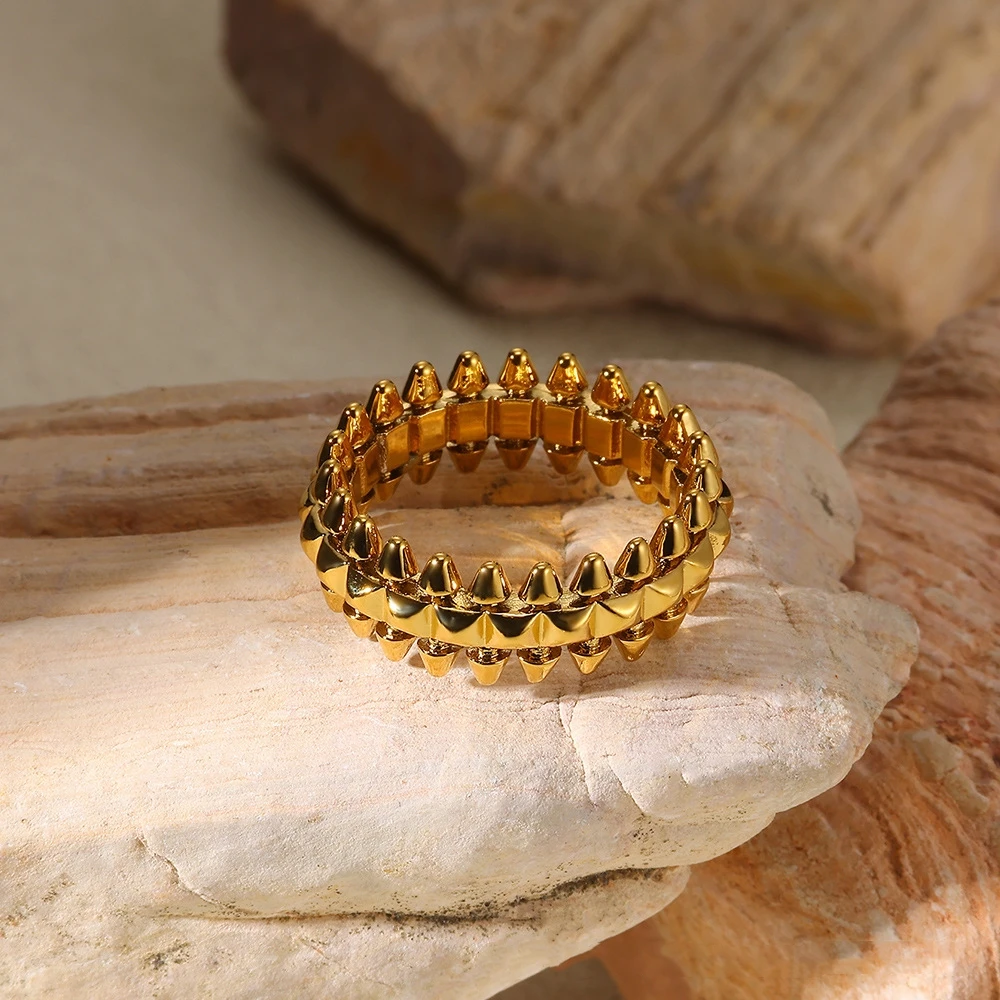 LATS 여성을위한 빈티지 스테인레스 스틸 총알 반지 골드 컬러 기하학 반지 펑크 쥬얼리 힙합 파티 쥬얼리 선물 Anillos