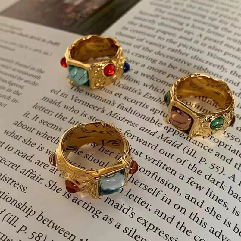 새로운 펑크 조수 개성 복고풍 기하학 중공 상감 보석 반지 세트액체 상태 금속 3 피스 반지 세트 Paty Jewelry