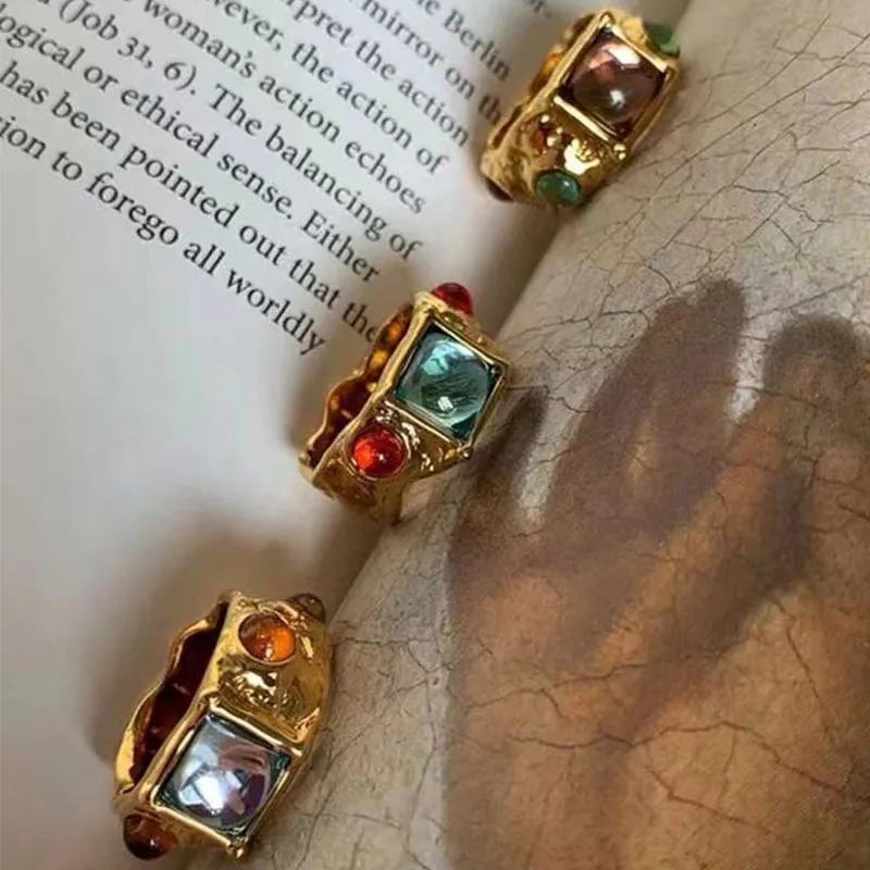 새로운 펑크 조수 개성 복고풍 기하학 중공 상감 보석 반지 세트액체 상태 금속 3 피스 반지 세트 Paty Jewelry